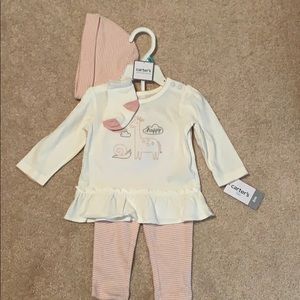 Carter’s happy giraffe outfit